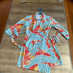 J.McLaughlin XS wrap dress beautiful summer colors. Perfect condition!!